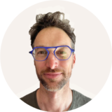 Portrait de Julien DRULHE, éleveur de brebis laitière pour le Roquefort AOP et administratreur à l'APLBR.