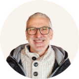 Portrait de Thierry ROUQUETTE, éleveur de brebis laitière pour le Roquefort AOP et administrateur à l'APLBR.
